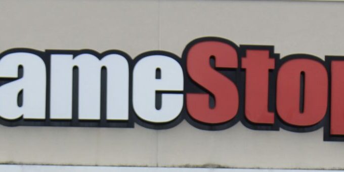 GameStop,_Airport_Blvd,_Mobile 2